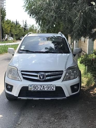 Nəqliyyat: Changan CX20, ağ rəngli, şəhər/krossover tipli universal avtomobil — 2