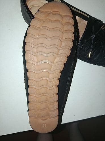 Ölçü: 38, rəng - Qara, Yeni