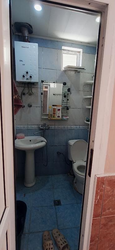 mənzil 3 otaqlı satış: Salam 5 otaqli evdi 130 kv heyate 2 masin rahat girir ve elave bagi — 6