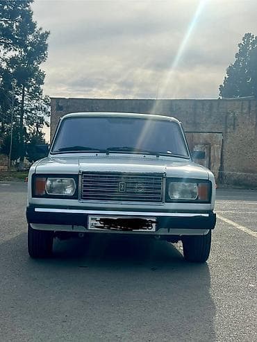 te 28 traktor satisi: VAZ (LADA) 2107: 0.6 l | 2010 il 38600 km Sedan — 4
