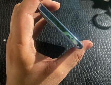 телефон флай металлический корпус: Məhsul: Smartfon (göy-gümüş rəng tonunda, parlaq yan çərçivə) — 2