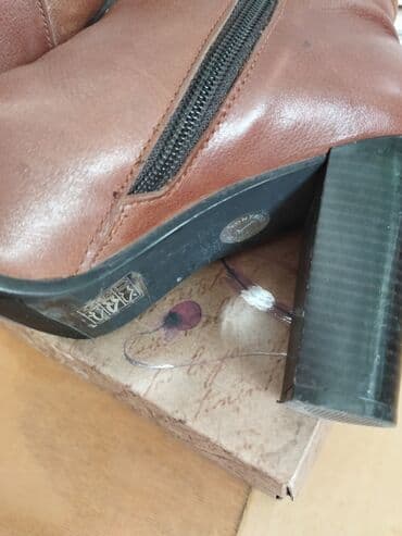 brend qadin ayaqqabilari: Ölçü: 39, rəng - Qəhvəyi, İşlənmiş — 3