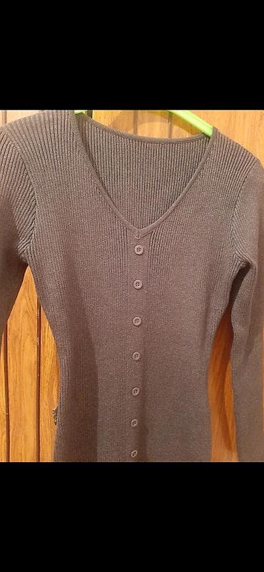 kreditle sac satisi: Qadın trikotaj don Don, yeni, qabaginda razrezi var. Etiketi — 3