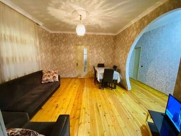 qaracuxurda ev: 75 kv. m, 2 otaqlı — 1