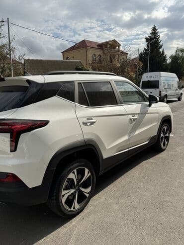 автомобили в азербайджане: JAC : 1.5 л | 2024 г. 5500 км Внедорожник — 9