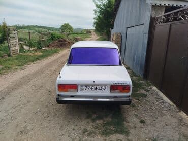 xirdalan heyet evi type 1: Model: LADA Riva/2107 sedan Rəng: ağ Kuzov: 4 qapılı sedan Nömrə — 4