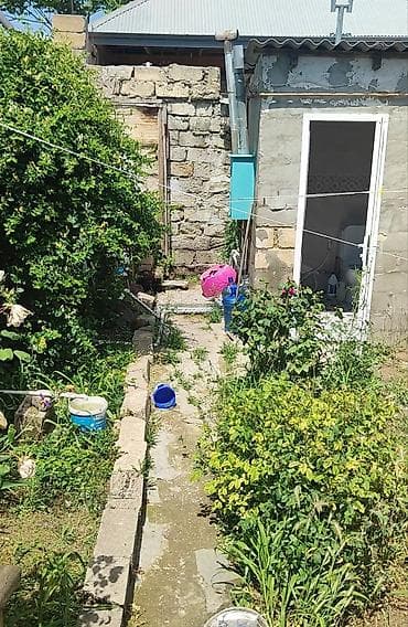 3 otaqlı: Xırdalanda,Mədrəsə dayanacağının və Xırdalan dəmiryolu stansiyasinin — 7