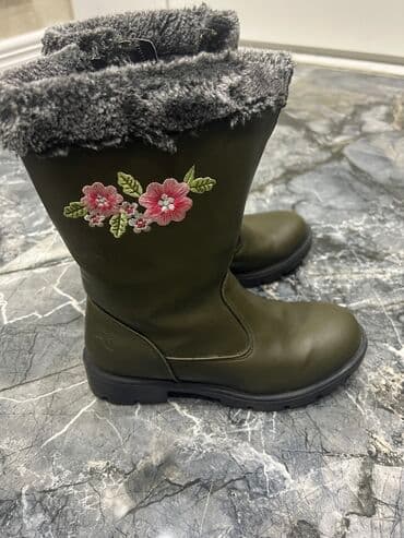 детская обувь новая: 33 ölçü qız botu Defekt yoxdu Türk malı Ela veziyyetde — 4