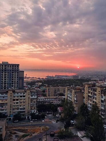 ist petrol tbilisi prospekti: Bakı, 5 otaqlı, Köhnə tikili, 104 kv. m — 12