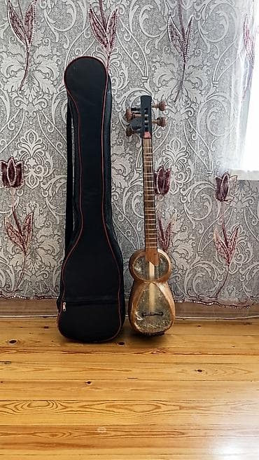 çanta: Tar və çantası - Milli musiqi aləti: tar - Korpus: armud formalı — 1