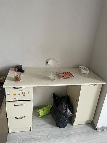 Dolab+divan+yazi masasi Divan acilir Qiymet 120 azn hamsi bir yerde — 3