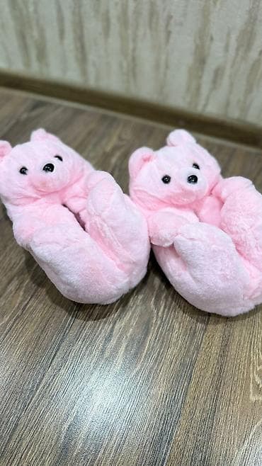 çəhrayı ayaqqabılar: Məhsul: Pişikbalası üslubunda tüklü ev terlikləri (ayılı dizayn) - — 2
