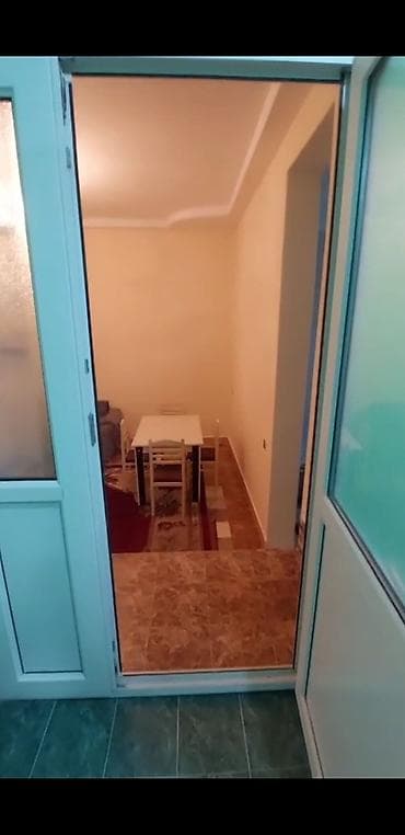 gence emlak ev: Kirayə verilir – həyət evi (studyo tipli) Gence şeheri Gence mallin — 3