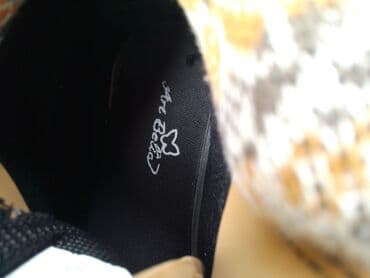 çəkməcə: İki dəfə heç geyilməyib ideal vəziyyətdədir. 🆕 Təzədən seçilmir. Baha — 9