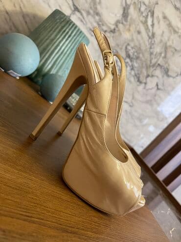 женские пляжные шлепанцы: Размер: 38, цвет - Бежевый, Б/у — 1