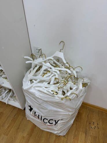 витрины для магазина: Стендовые витрины — 10