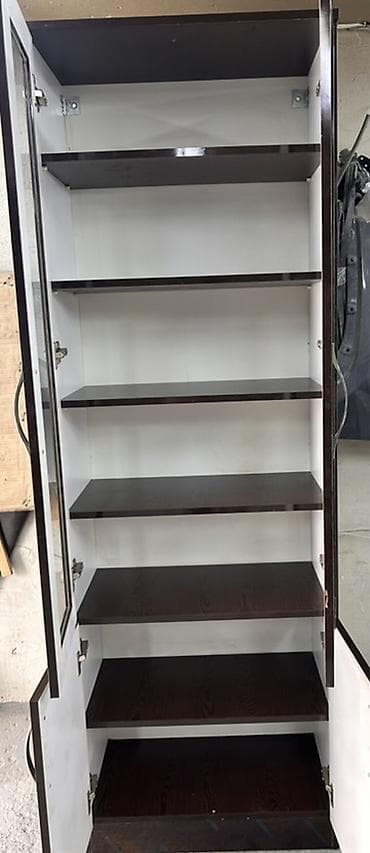 Şüşə vitrinli şkaf - Material: ağac əsaslı (MDF/laminat tipli) — 2