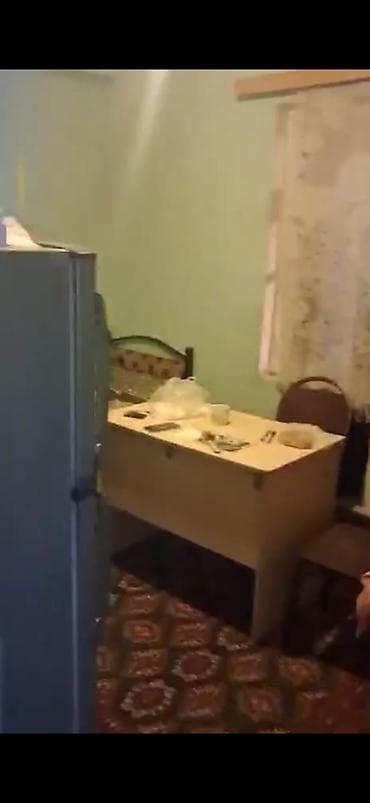 Yasamal 7 otaqlı, 100 kv. m, Təmirsiz