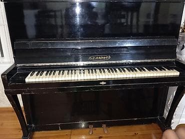 Upright pianino – “Belarus” modeli - Korpus: qara laklı taxta — 1