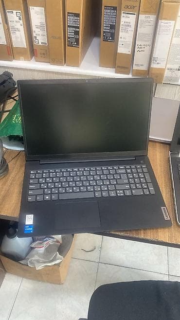 hp core i5: Lenovo noutbuk - Prosessor: Intel Core 13-cü nəsil - Operativ yaddaş — 2