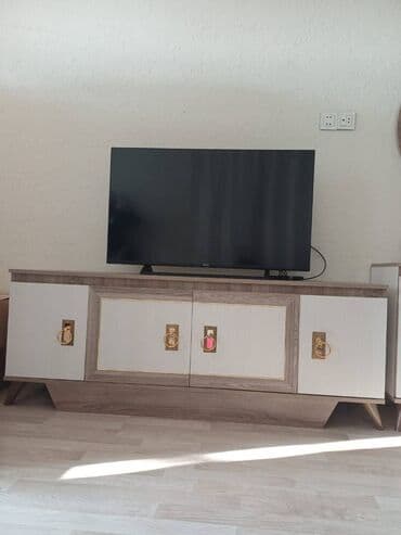 Вешалки: ТВ стенд — 4