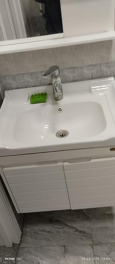 nissan tena: Nissan — 6