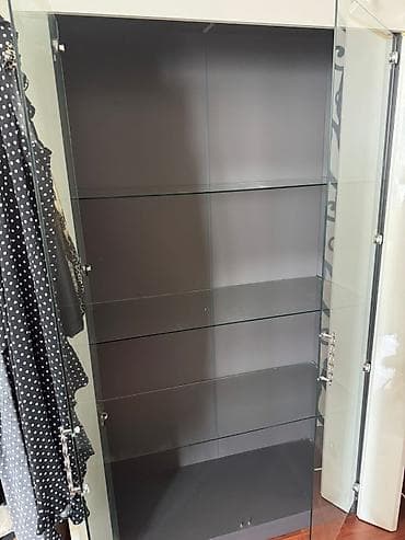 Ağ-qrafit rəng çalarında vitrin-bufet dəsti - Material: korpus – — 2