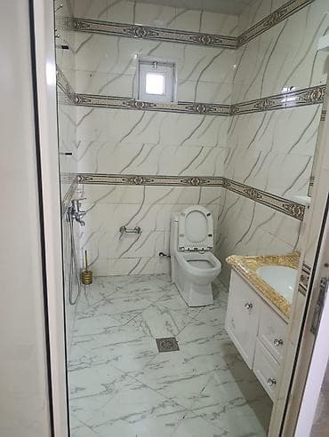 квартира в аренду в баку: Təsvir: - Tam təmirli, zövqlü interyerə malik mənzil/ev. Girişdə — 7