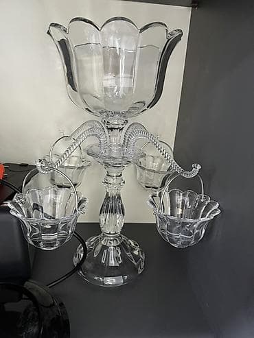 Karaca şüşə konfetlik/servis seti 180 manata alinib istifade olmayib