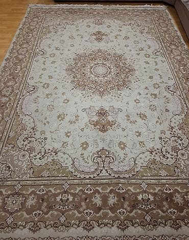 qedimi xalcalar: Zərif oriental naxışlı xalça - Rənglər: krem, bej, açıq qəhvəyi — 1