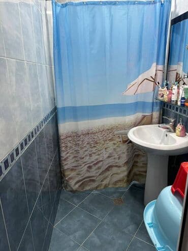 9 ci mikrorayon satilan evler: Bakı, 3 otaqlı, Köhnə tikili, 80 kv. m — 15