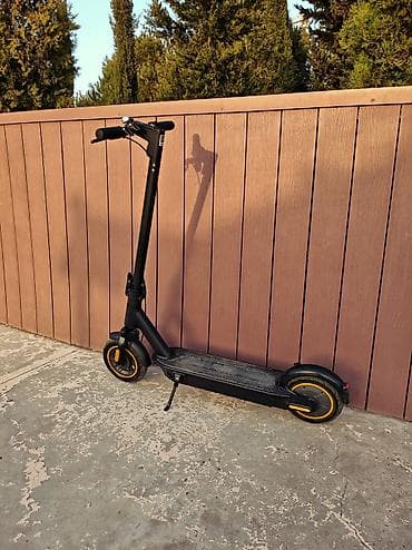 elektirikli samokatlar: İşlənmiş Elektrik samokat 10", 351 - 500 Vt, 26 - 35 km/s, Ünvandan götürmə — 8