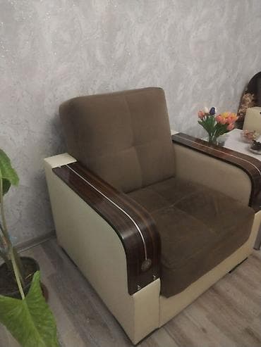 divan: Klassik üslubda salon mebel dəsti - Tərkibi: 1 ədəd üçnəfərlik divan — 2