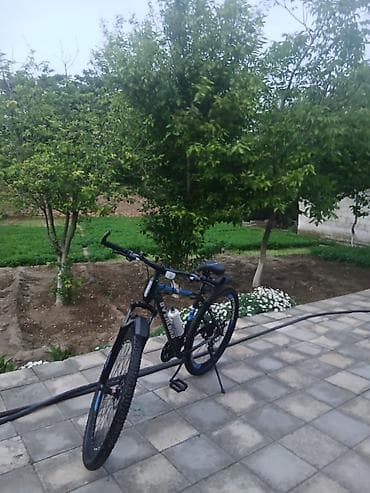 Dağ/şosse üçün çoxfunksiyalı velosiped - Çərçivə: yüngül alaşımlı