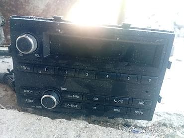 mp 3 player: Avtomobil üçün orijinal multimedia/radio başlığı Xüsusiyyətlər: - — 1