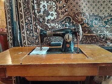 tikiş maş: Mexanik tikiş maşını – stol ilə - Klassik mexaniki quruluş: sağ — 3