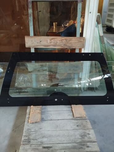 Pikap baqaj arxa və yan ve s maşın şüşələri ve isdenilen növ şüşə