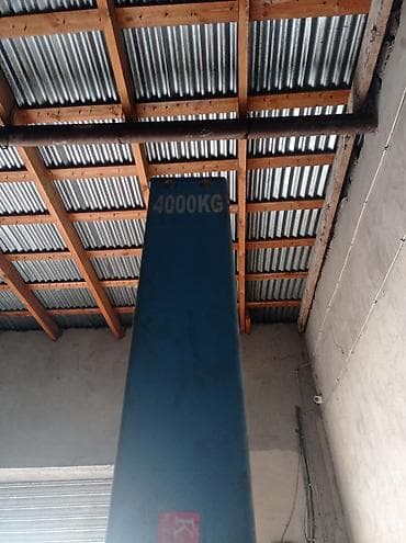 Islenmis islek vezyetde avto qaldirici 4 ton qaldirma gucune malikdi — 1