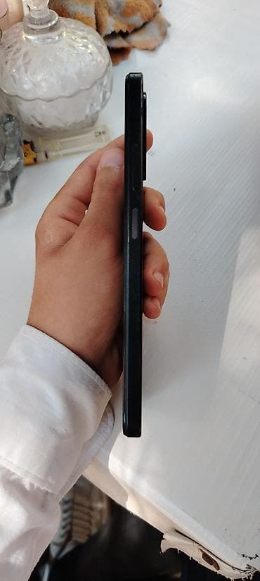 samsung fold 4: Oppo A18, 128 GB, rəng - Qara, İki sim kartlı — 6