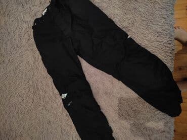 Motosiklet şavari dizlərində ve bel ətraflarinda qoruyucular var 80