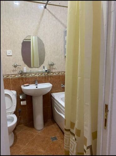 bakı gunluk evler: Nərimanov rayonu,Nərimanov metrosunun çıxışındakı5 mərtəbəli binada — 6