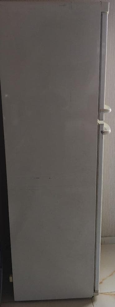 dispenser su qabi: 2 qapılı Bosch Soyuducu Satılır, rəng - Ağ — 5