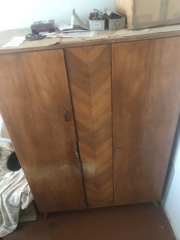 İşlənmiş, Açılan, 2 qapılı Düz dolab, Qarderob, paltar dolabı, Rusiya