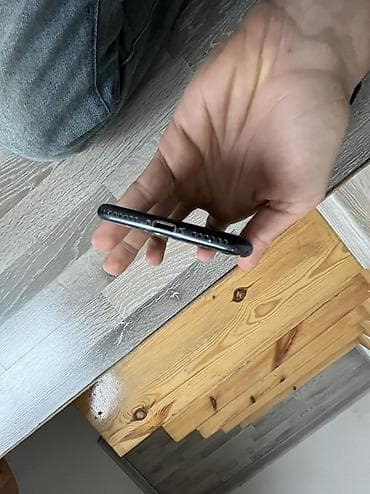 iphone 8 satisi: IPhone SE 2020, 64 GB, Barmaq izi — 4