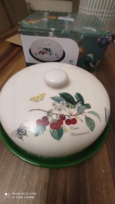 Porcelain qapaqlı qablar dəsti 1) Yuvarlaq pendir/şirniyyat qabı - lalafo.az -da Porcelain qapaqlı qablar dəsti 1) Yuvarlaq pendir/şirniyyat qabı -