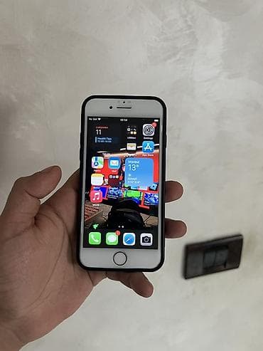 iphone 7 128 gb qiymeti: IPhone 7, 128 GB, Ağ, Barmaq izi — 3