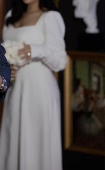 Свадебные платья и аксессуары: Məhsul: nigah paltarı
1 dəfə özüm geyinmişəm, M-L razmerə uyğundur — 4