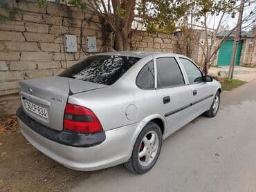 Opel Vectra B sedan - Kuzov: 4 qapılı sedan, gümüşü rəng - Mühərrik lalafo.az -da Opel Vectra B sedan - Kuzov: 4 qapılı sedan, gümüşü rəng - Mühərrik