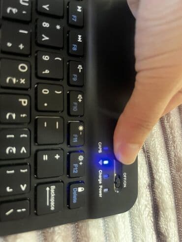 клавиатура чехол 10: Bluetooth klaviatura – yığcam və yüngül - Dil: İngiliscə əsas layout — 3