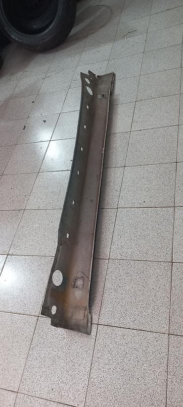 universal pult: Məhsul: Avtomobil üçün yan “ порог/side skirt” (gövdə altlığının — 3